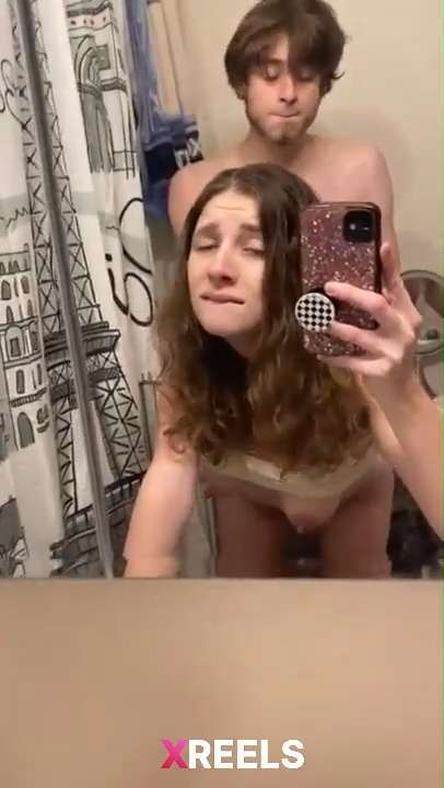 Young Girl Recording Selfie Getting Herself Fucked In Front Of The Mirror