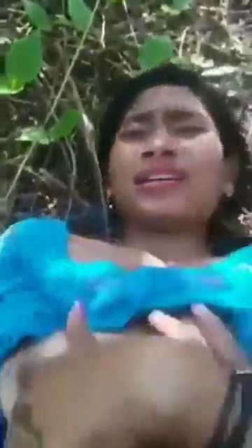 Manipuri College Girl Caught In Park By Local Guys