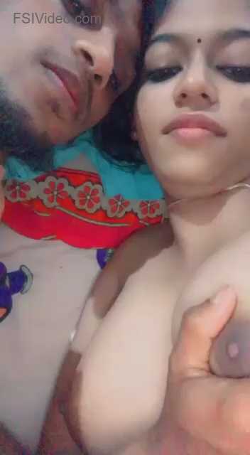 South Indian Lovers Sexy Nude Romance On Selfie Cam - Thumbnail 1