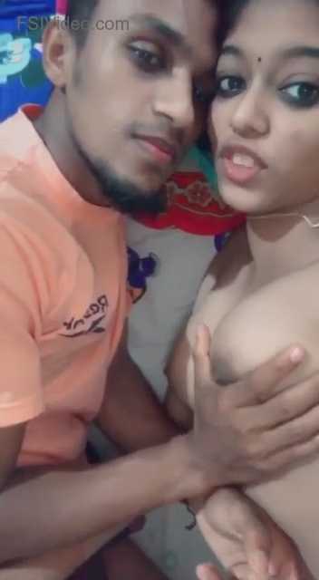 South Indian Lovers Sexy Nude Romance On Selfie Cam - Thumbnail 3