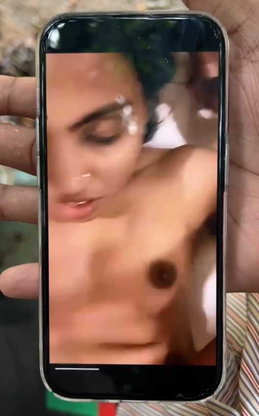 Tamil Slim Girlfriend Sex Video Sharing By Boyfriend