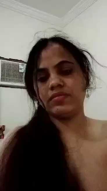 Unsatisfied Aunty Making Naked Video For Lover