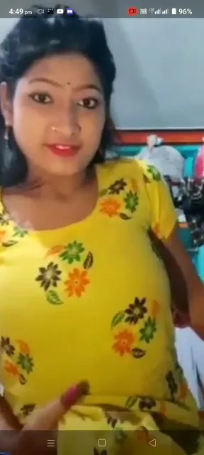 Apni Choot Aur Boobs Dikhati Hui Sexy Desi Girl