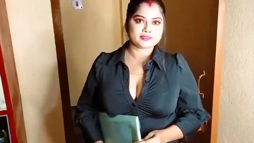 Badi Gand Aur Chunchiyo Wali Bhabhi Ki Interview Ke Bahane Chudai
