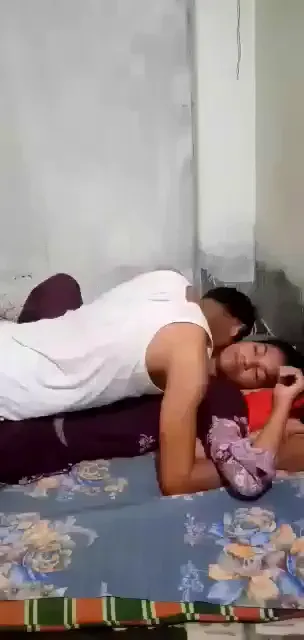 Bengladeshi Young Couple MMS Video