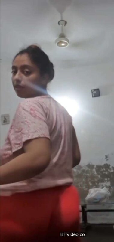 Thumbnail No 1 from Bhabhi Flashing Boob Viral Video At XReels 2 Video.