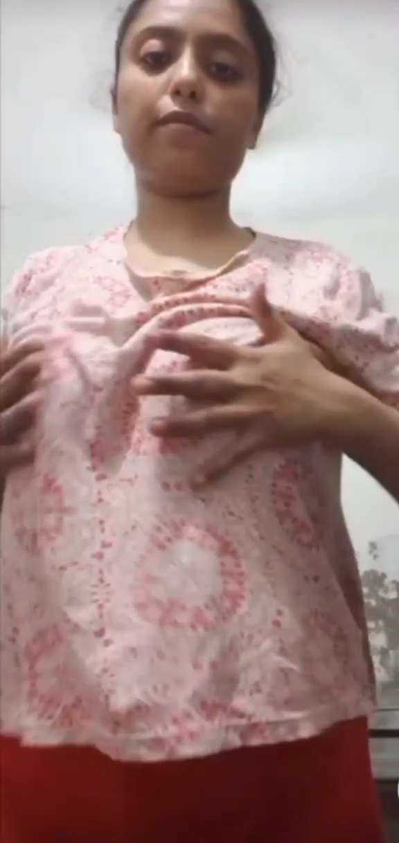 Bhabhi Flashing Boob Viral Video At XReels 2