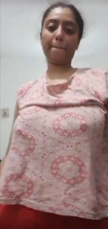 Thumbnail No 8 from Bhabhi Flashing Boob Viral Video At XReels 2 Video.
