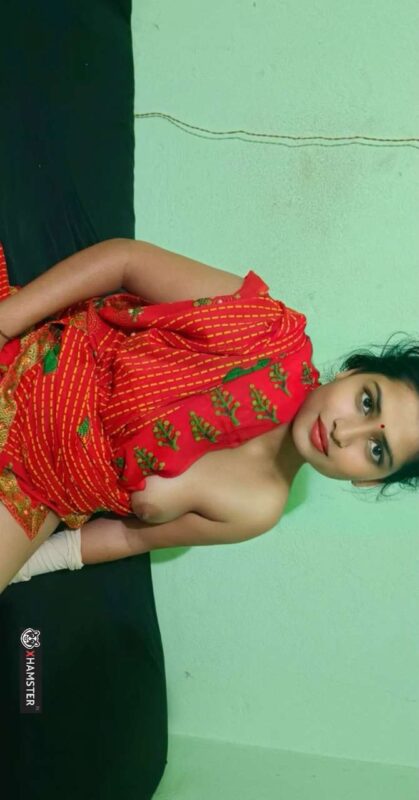 Thumbnail No 11 from Bhabhi In Saree Fucked By Hubby Desi Viral Mms Video.