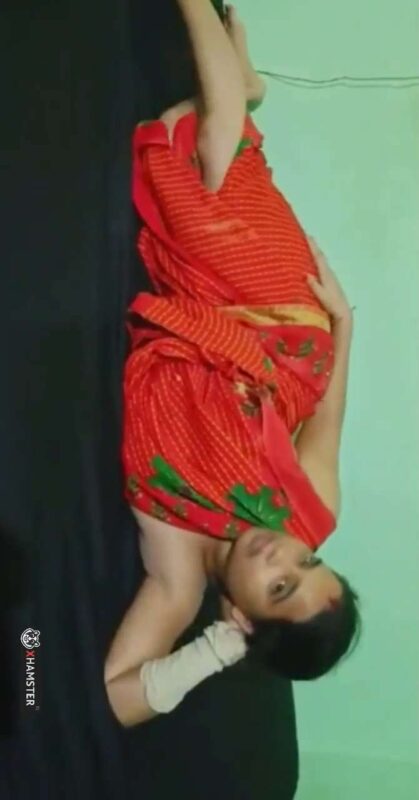 Thumbnail No 2 from Bhabhi In Saree Fucked By Hubby Desi Viral Mms Video.