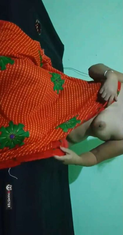 Thumbnail No 3 from Bhabhi In Saree Fucked By Hubby Desi Viral Mms Video.