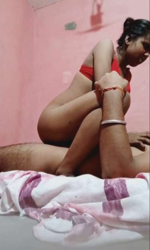 Thumbnail No 4 from Bhabhi Ke Saath Ghar Mein Hawas Ka Khel Video.