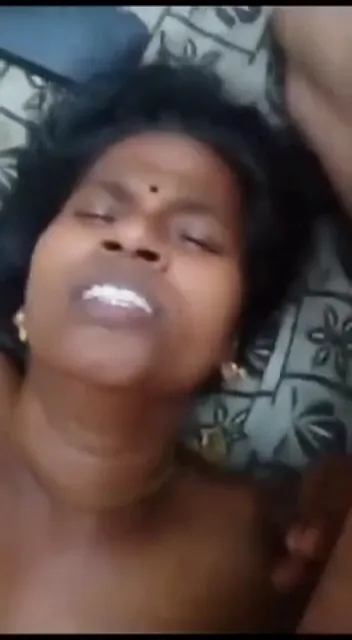 Bhabhi Ne Muh Aur Chut Dono Mein Liye Lund