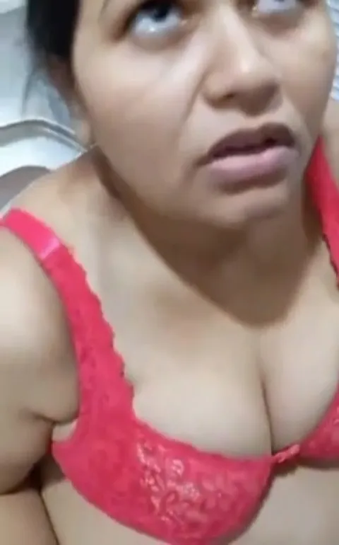 Biwi Ne Condom Lage Lund Ko Bathroom Mein Chusa
