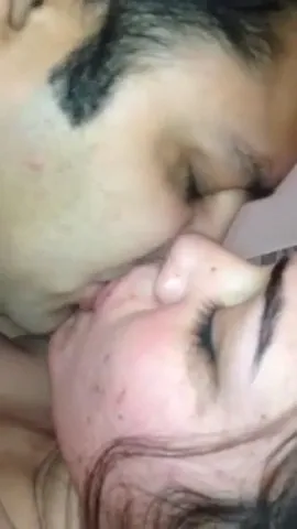 Boyfriend Ke Lund Par Uchalti Hui Nangi Ladki