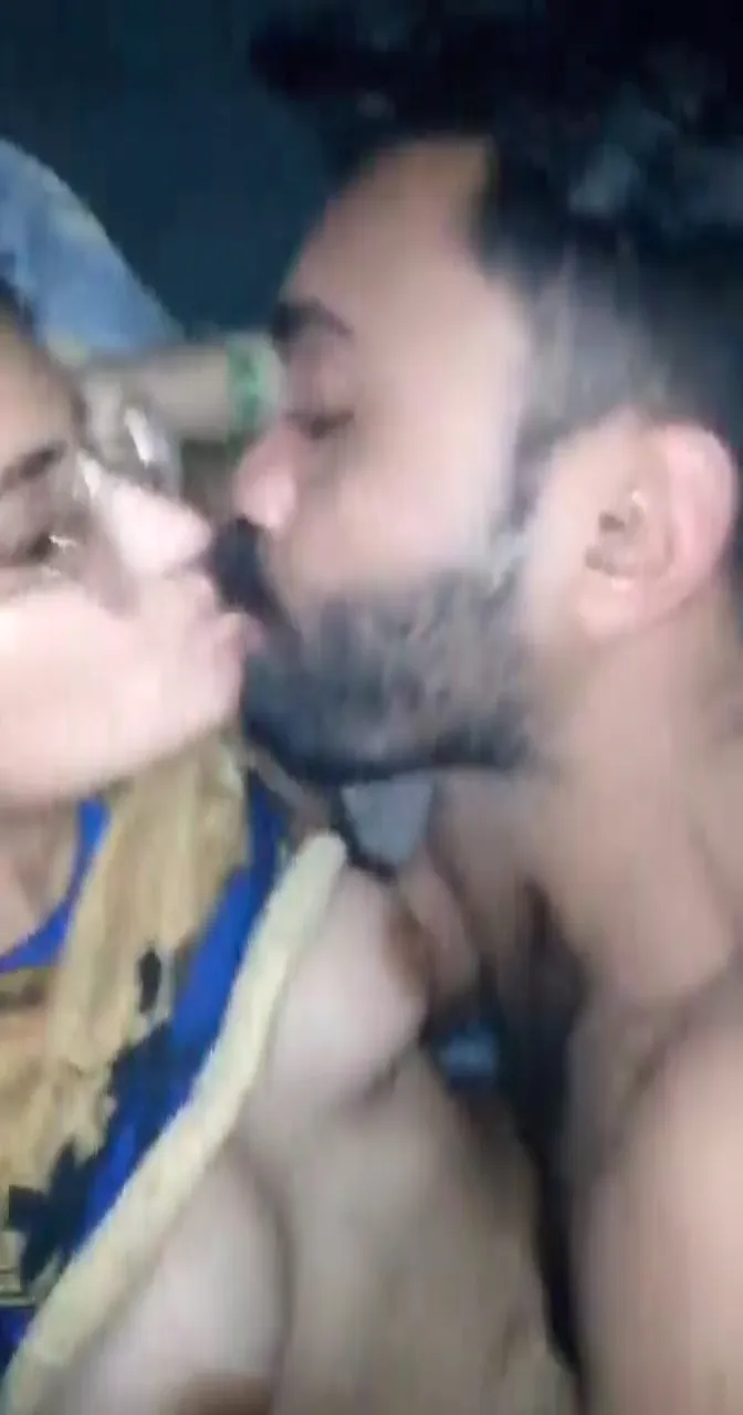Chasmish Biwi Ki Chut Chatne Ke Baad Jabardast Chudai