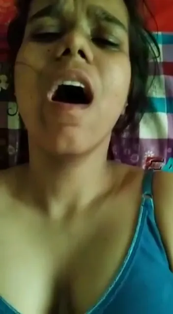 Chudwane Me Girlfriend ki Dard Se Halat Kharab Ho Gayi
